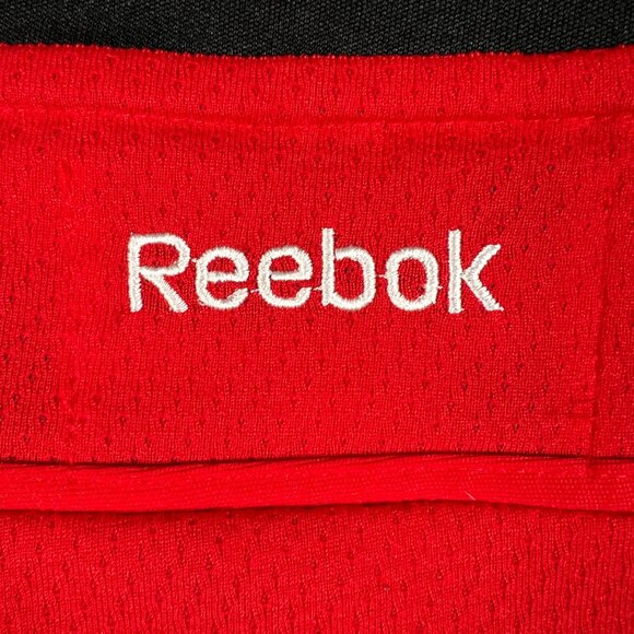 Reebok Chicago Blackhawks NHL Andrew Shaw #65 Red Jersey Youth Sz L/XL - Picture 11 of 12
